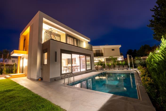 Image No.1-3 Bed Villa / Detached for sale