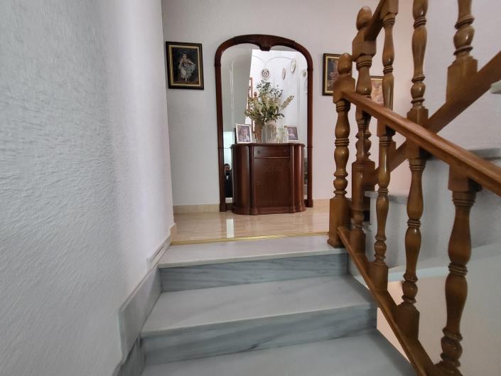 Image No.8-5 Bed Village House for sale