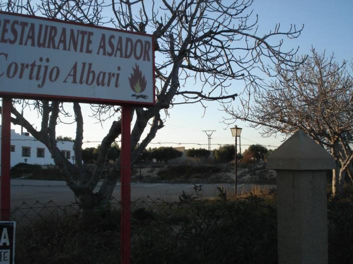 Image No.8-7 Bed Commercial for sale