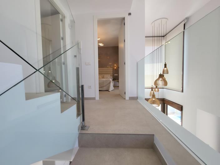 Image No.18-3 Bed Villa / Detached for sale