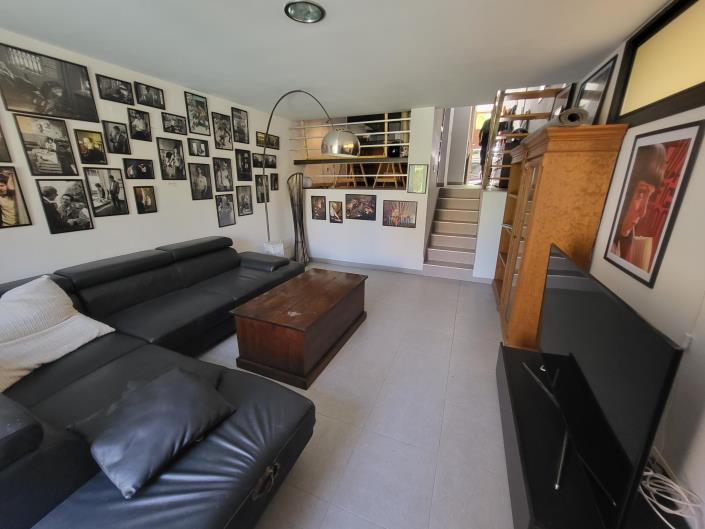 Image No.8-2 Bed Duplex for sale