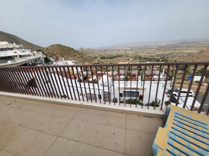 Image No.7-4 Bed Townhouse for sale