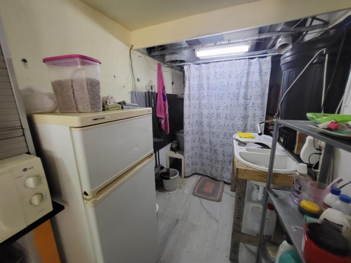 Image No.15-4 Bed Townhouse for sale