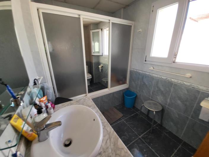 Image No.20-6 Bed Villa / Detached for sale