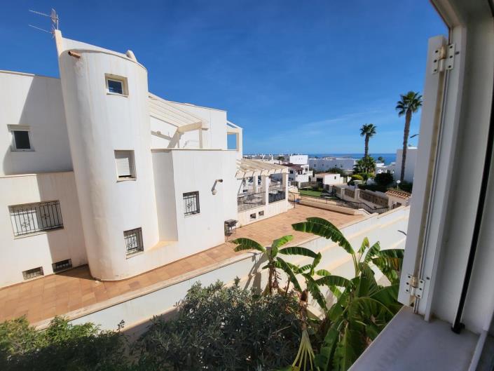 Image No.25-6 Bed Villa / Detached for sale