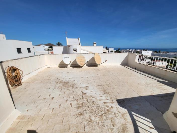 Image No.36-6 Bed Villa / Detached for sale