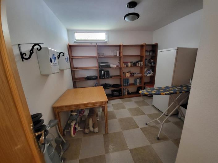 Image No.29-6 Bed Villa / Detached for sale