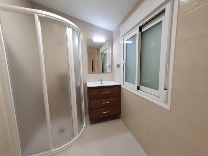 Image No.20-5 Bed Villa / Detached for sale