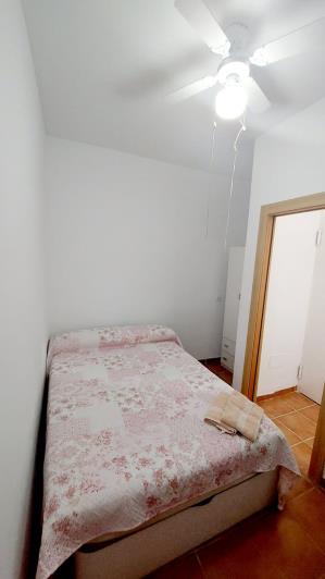 Image No.13-3 Bed House for sale