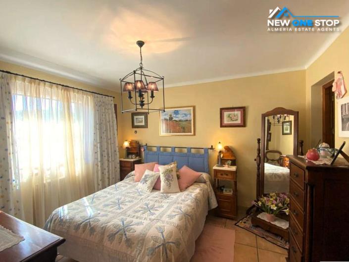 Image No.23-3 Bed House for sale