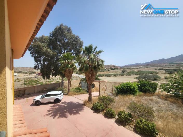 Image No.33-4 Bed Villa / Detached for sale