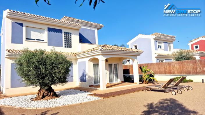 Image No.4-3 Bed Villa / Detached for sale