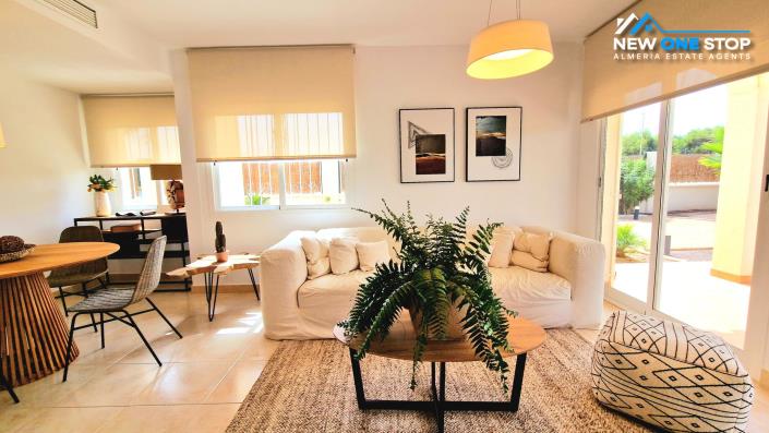 Image No.6-4 Bed Villa / Detached for sale