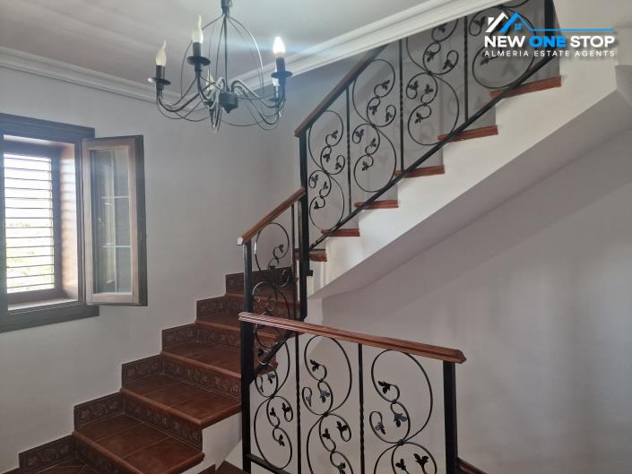 Image No.43-9 Bed Villa for sale