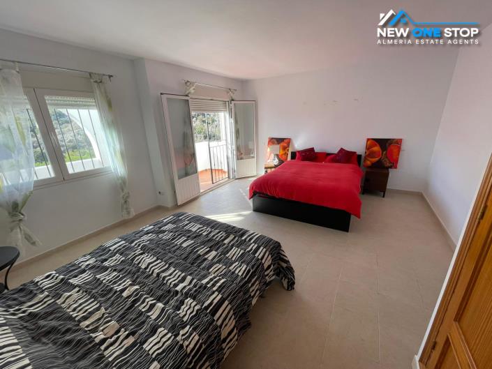 Image No.16-3 Bed Duplex for sale