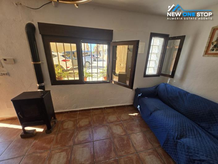 Image No.3-3 Bed House for sale