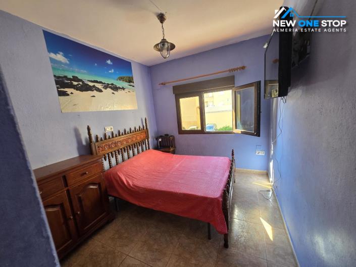 Image No.11-3 Bed House for sale