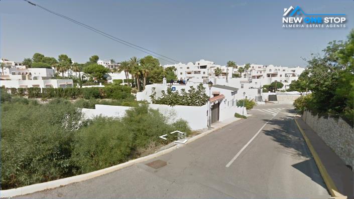 Image No.2-4 Bed Villa for sale