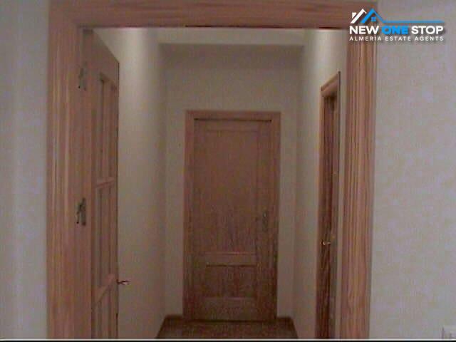 Image No.8-3 Bed Apartment for sale