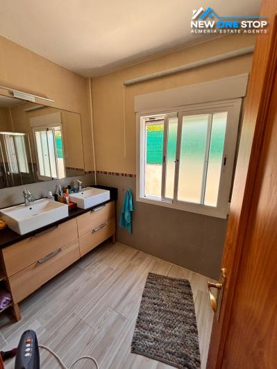 Image No.19-3 Bed Villa for sale