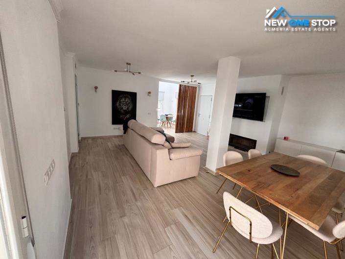 Image No.10-3 Bed Villa for sale