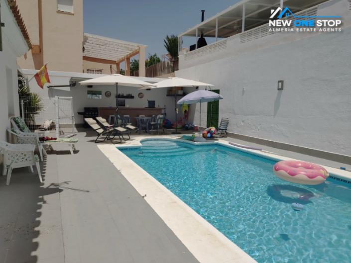 Image No.2-3 Bed Villa for sale