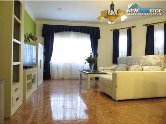 Image No.10-6 Bed House for sale