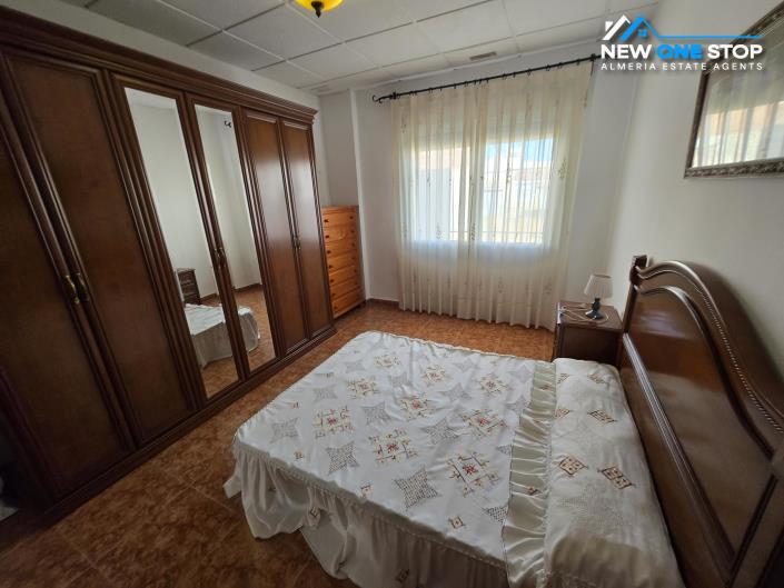 Image No.12-3 Bed House for sale