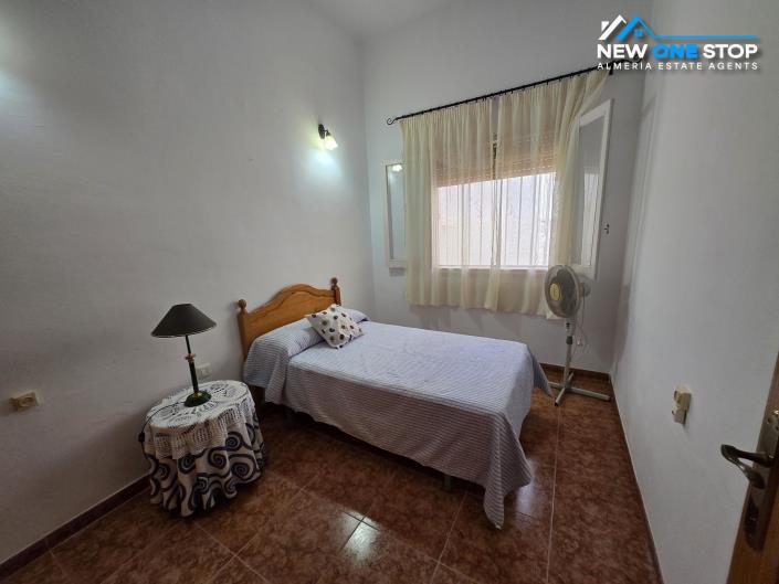 Image No.14-3 Bed House for sale