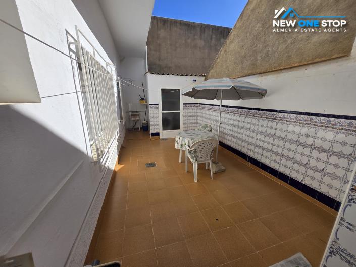 Image No.7-3 Bed House for sale