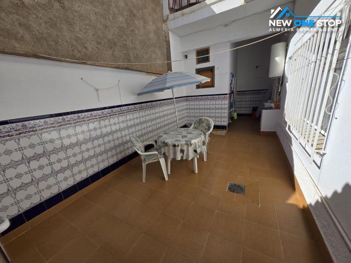 Image No.8-3 Bed House for sale