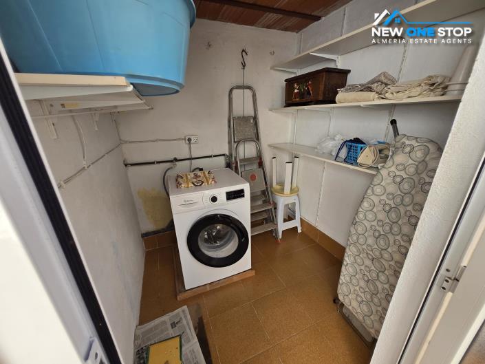 Image No.9-3 Bed House for sale