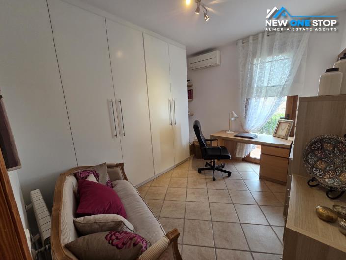 Image No.40-3 Bed House for sale