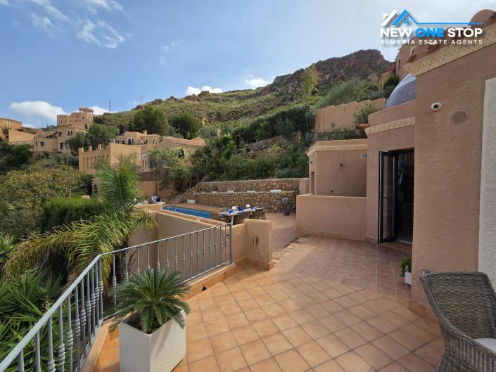 Image No.34-3 Bed House for sale