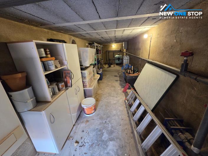 Image No.43-3 Bed House for sale