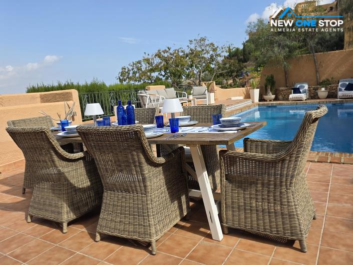 Image No.24-3 Bed House for sale