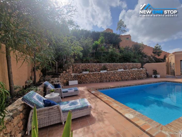 Image No.4-3 Bed House for sale