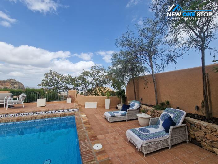 Image No.5-3 Bed House for sale