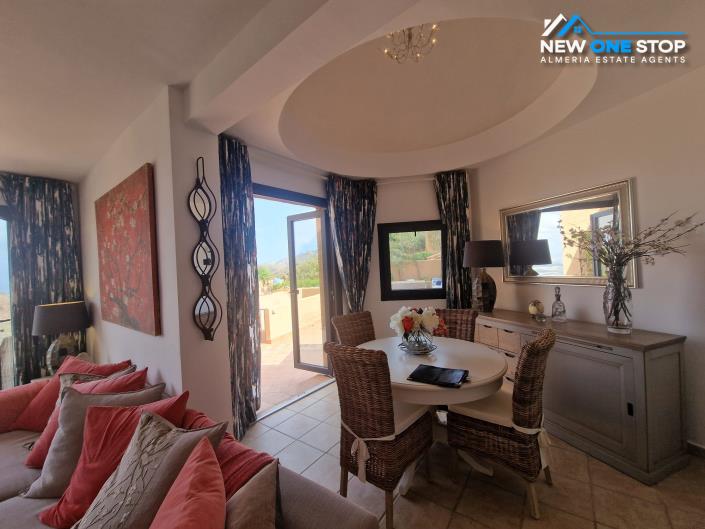 Image No.14-3 Bed House for sale