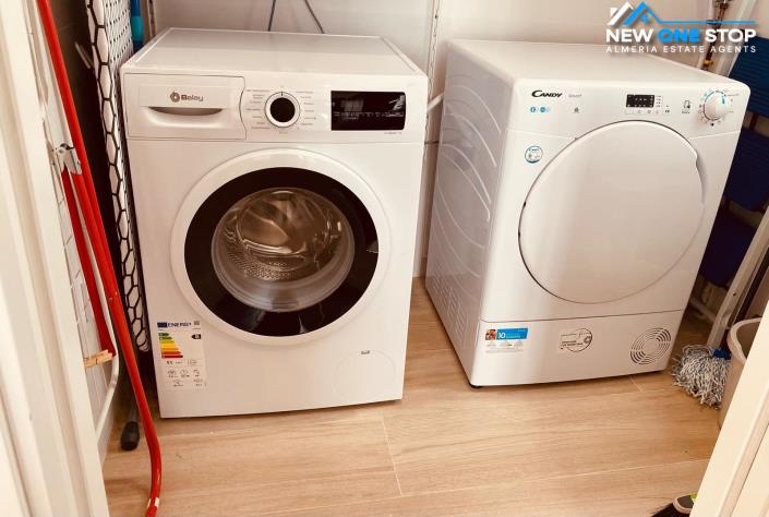 Image No.10-3 Bed Villa / Detached for sale