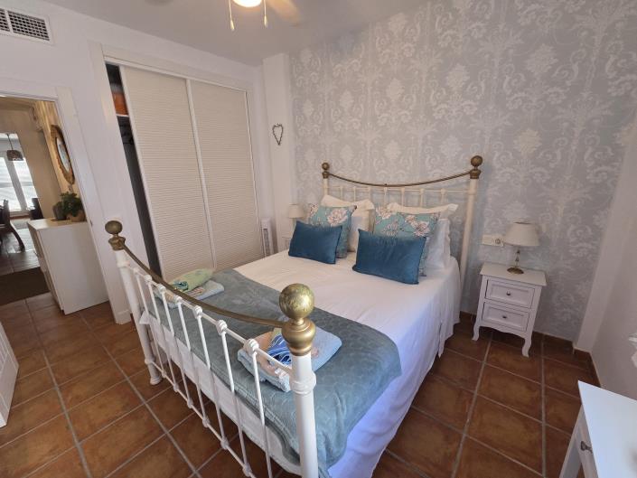 Image No.17-1 Bed Apartment for sale