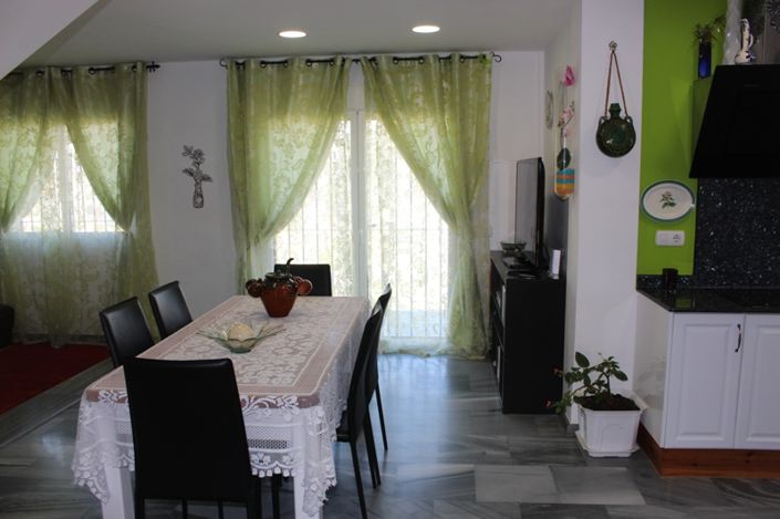 Image No.12-3 Bed Villa for sale