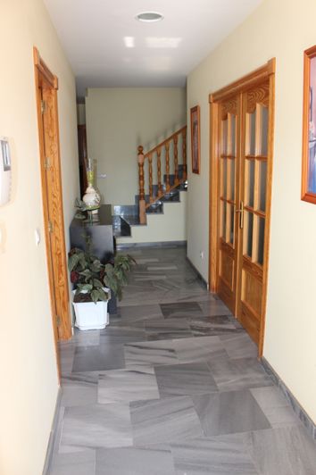 Image No.19-3 Bed Villa for sale