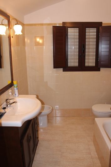 Image No.14-4 Bed Village House for sale