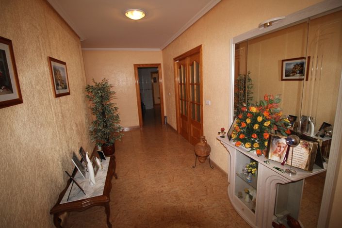 Image No.6-3 Bed Villa for sale