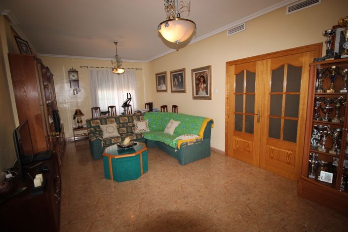 Image No.7-3 Bed Villa for sale