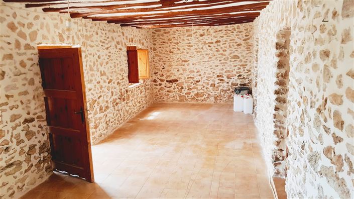 Image No.9-8 Bed Cortijo for sale