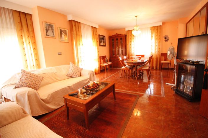 Image No.7-4 Bed Villa for sale