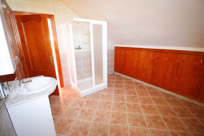 Image No.21-5 Bed Villa for sale