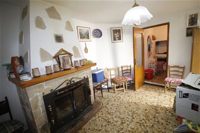 cg2yi1m74kn2069-th2013